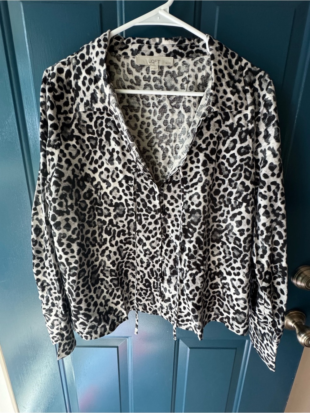 LOFT Black & White Leopard Print Button-Up Top Petite Large